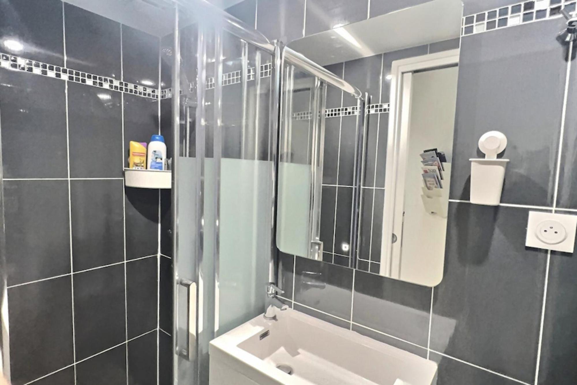 Ideally Located And Atypical Apartment In 巴黎 外观 照片